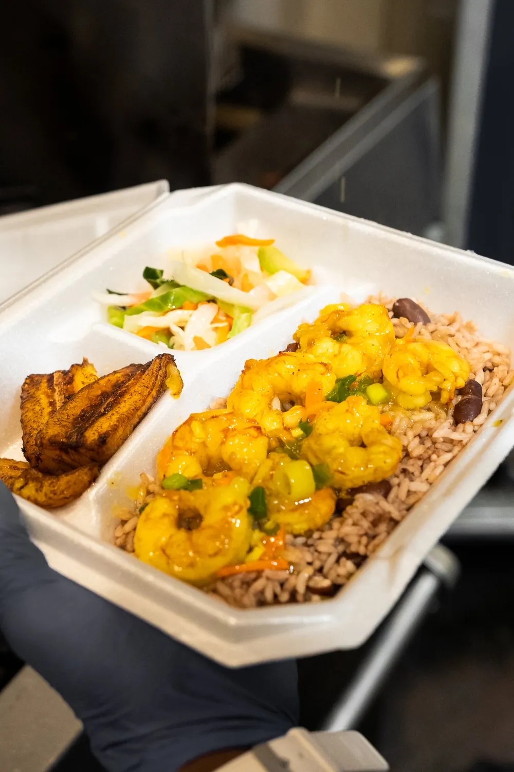Dónde encontrar auténtica comida jamaicana en Waco